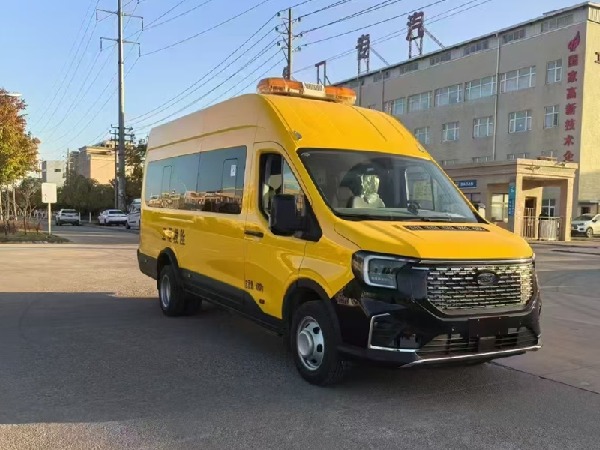 福特T8礦山救援車(chē)（氣防車(chē)）