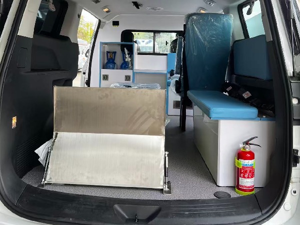 大通G10 MAX自動(dòng)擋救護(hù)車（商務(wù)版）