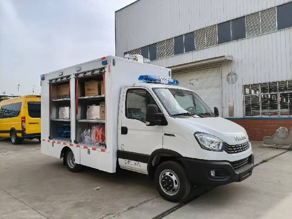 依維柯救護(hù)保障車
