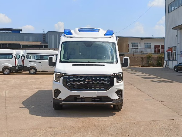 江鈴福特T8救護(hù)車（模具版）